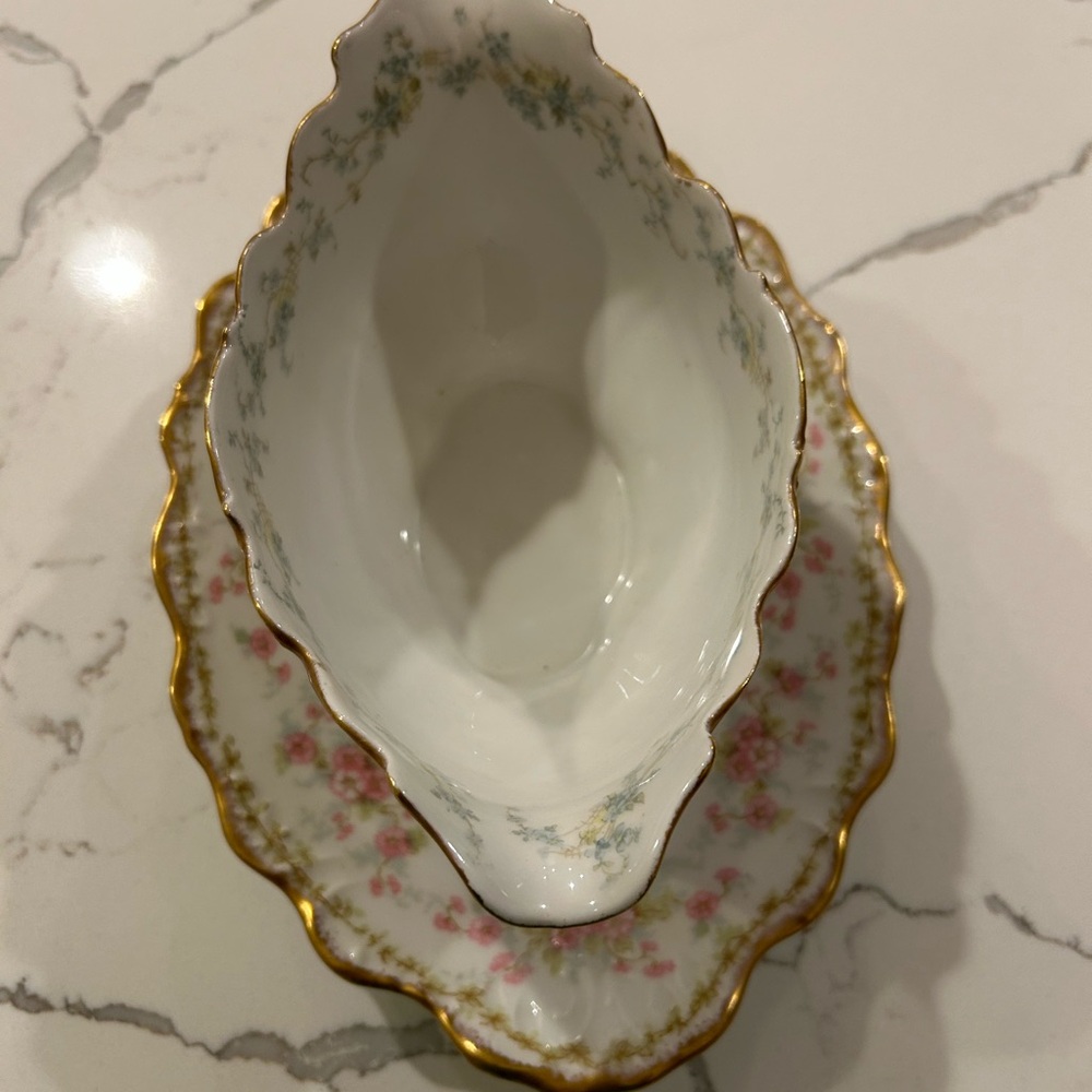 Haviland Limoges Porcelain Gravy Boat with Saucer — Pink Floral and Gold Trim - Picture 3 of 9